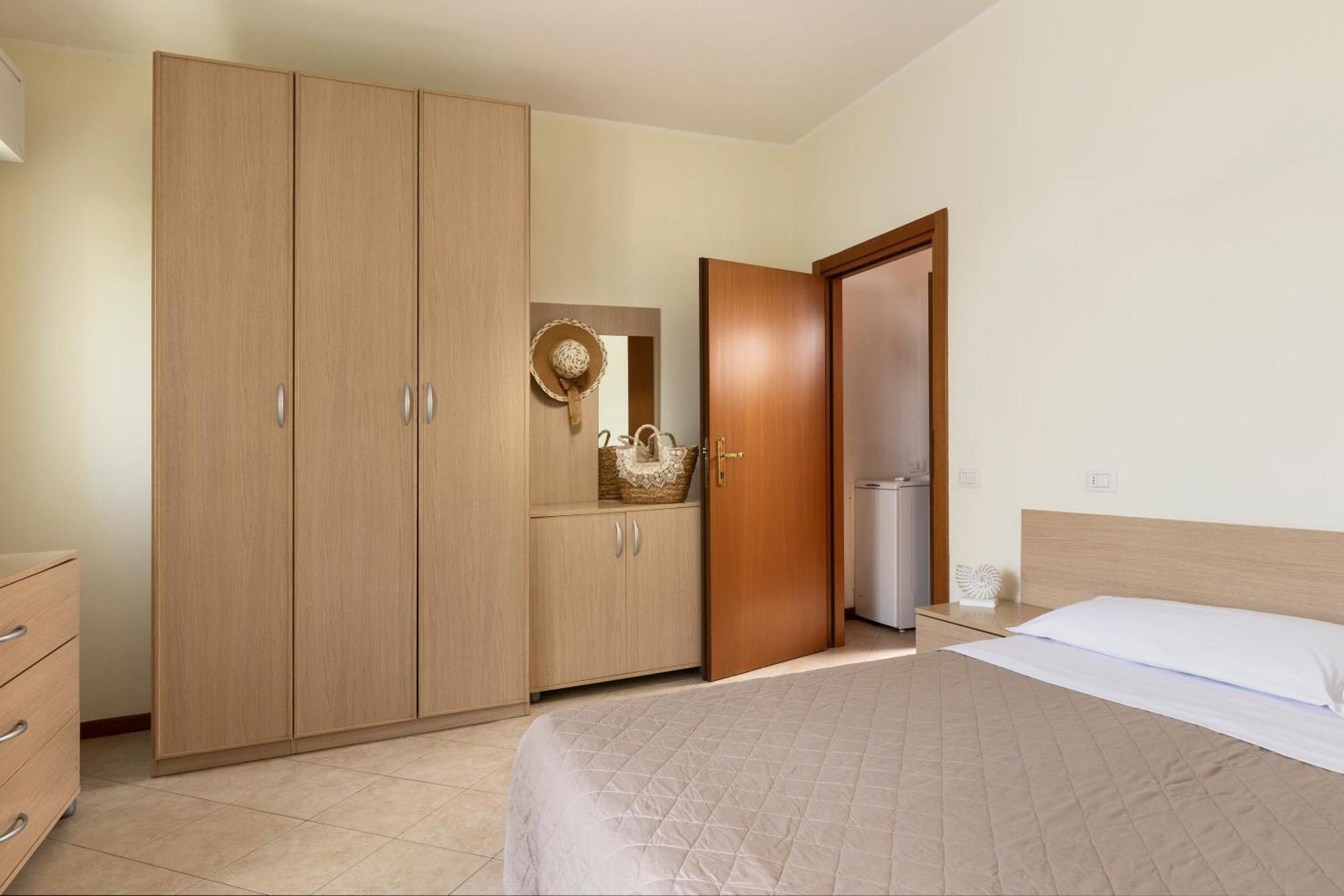 Residence Uno Studio&Suites Rimini Esterno foto