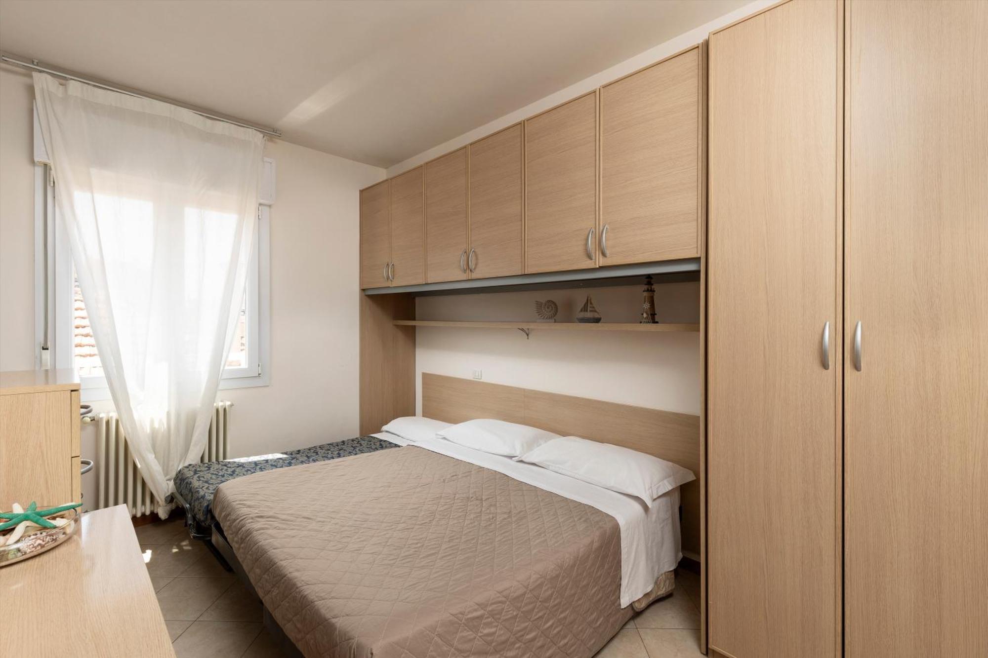 Residence Uno Studio&Suites Rimini Esterno foto