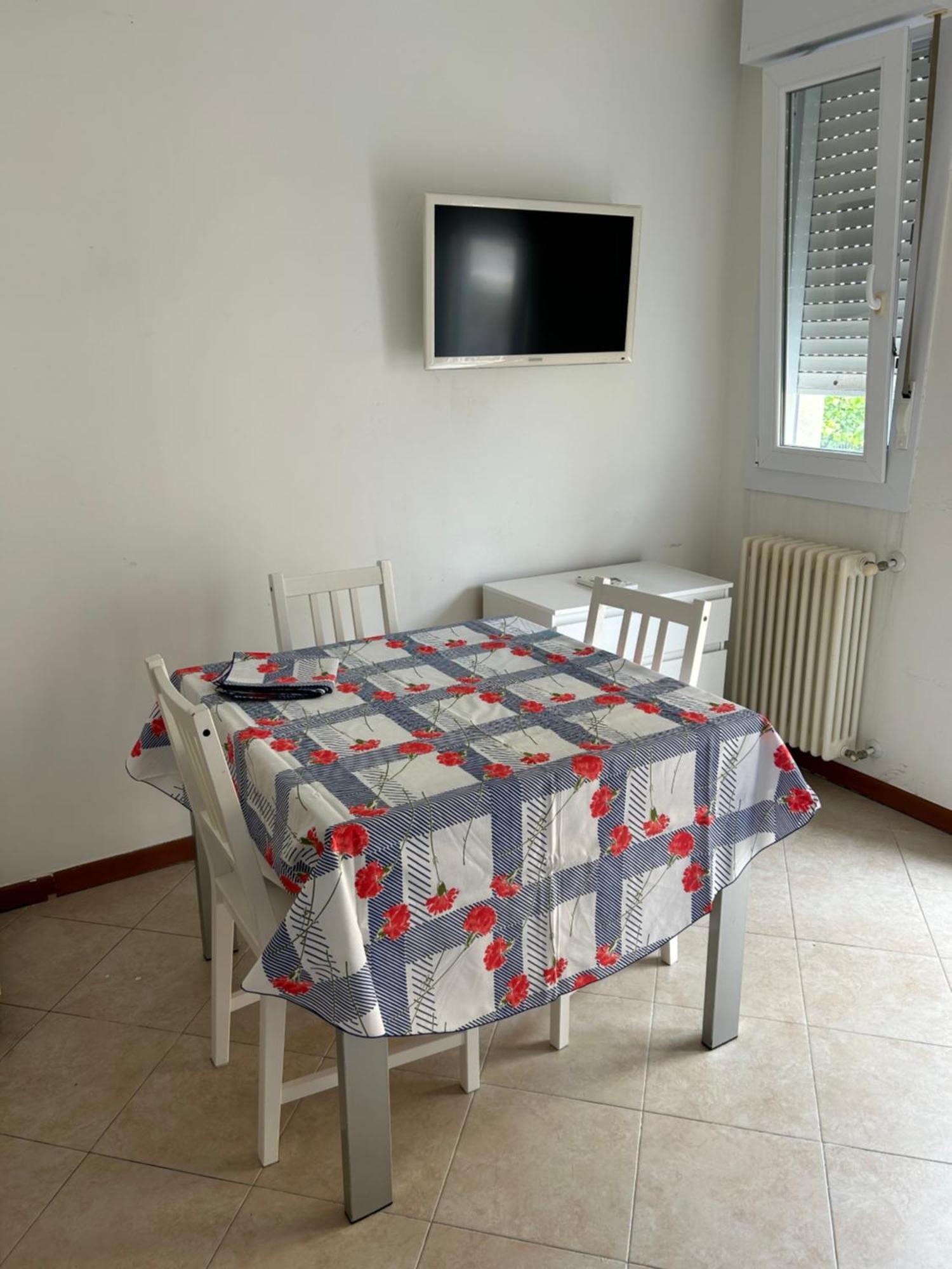 Residence Uno Studio&Suites Rimini Esterno foto