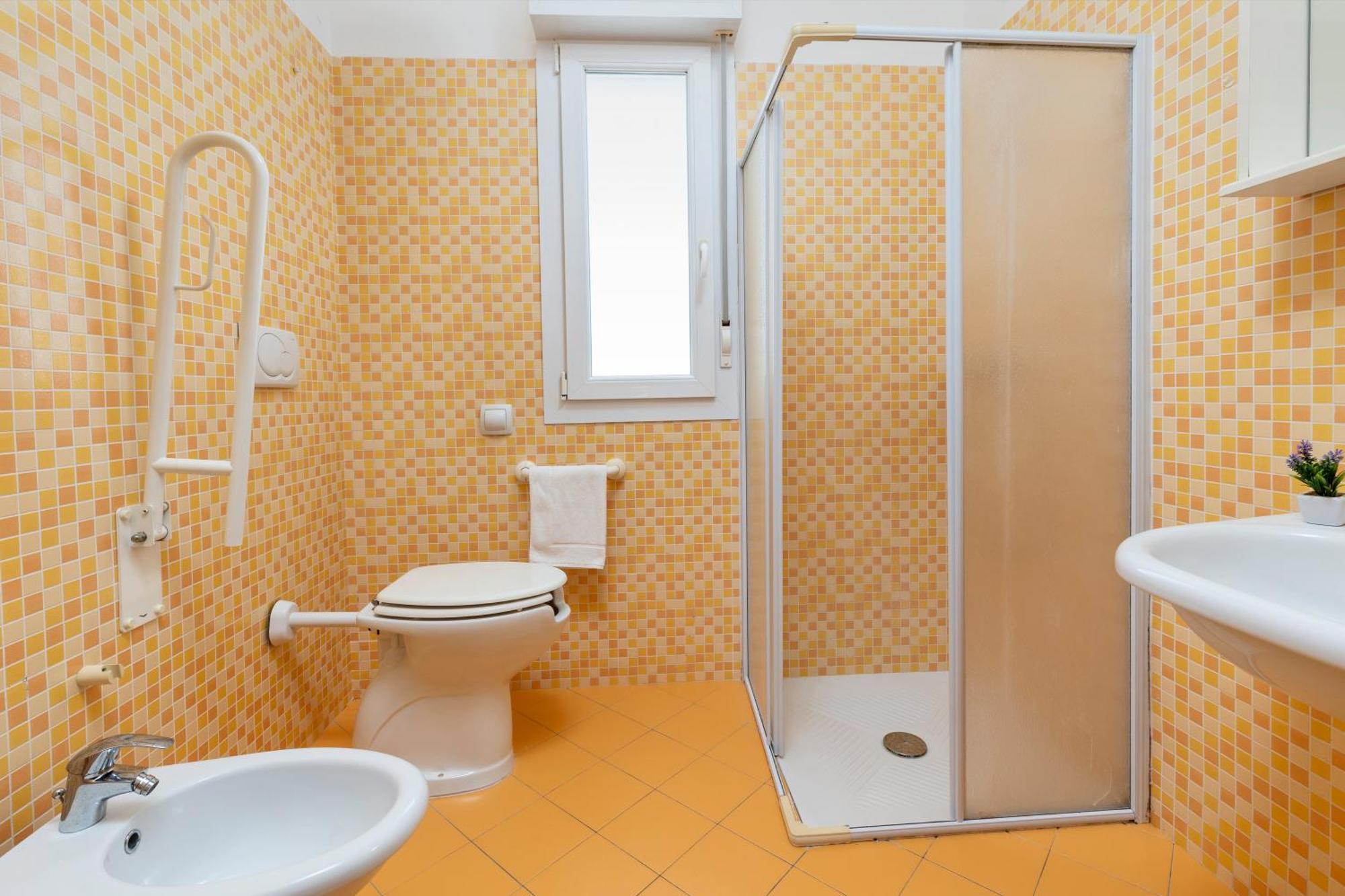 Residence Uno Studio&Suites Rimini Esterno foto
