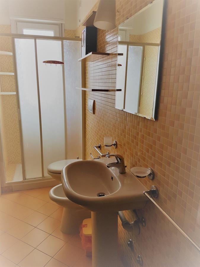 Residence Uno Studio&Suites Rimini Esterno foto