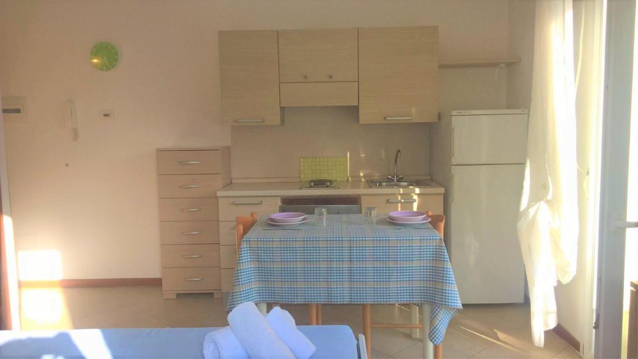 Residence Uno Studio&Suites Rimini Esterno foto